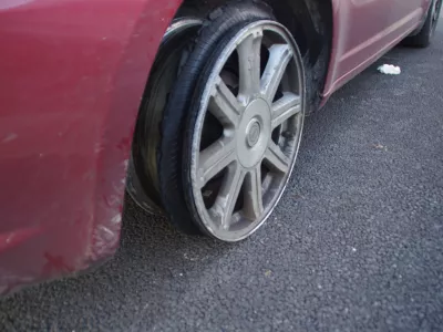 ﻿avto, pnevmatika, guma, Koper, divjanje, cesta, promet