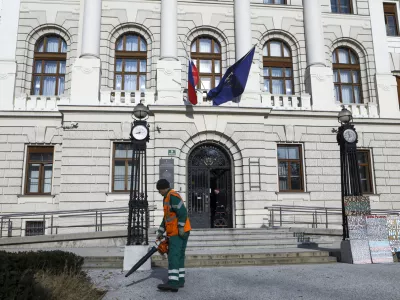 - 24.11.2023 –  sodišče - simbolična fotografija - sodna palača - pravosodje //FOTO: Luka Cjuha