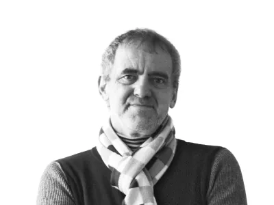 Leon Magdalenc, zunanji kolumnist - Dnevnik 2016 - portreti za komentarje in kolumne - kolumnisti - - //FOTO: Tomaž Skale------barvno, belo ozadje, za kolumno, PERMANENT!!!