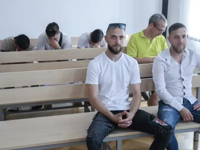 - 19.06.2025 - obtozeni Belcl Marko, Brajdic Marjan, Grm Mihael, Grm Marjan (gre za smrt Stanislava Knafla v okolici Grosuplja marca 2021, ponovljeno sojenje)//FOTO: Jaka Gasar
