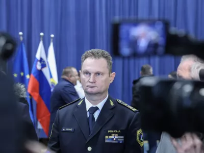 Boštjan Poklukar, Damjan Petrič- 12.02.2025 - Policija je nagradila 66 izjemnih posameznikov, ki so v najrazličnejših okoliščinah pomagali reševati življenja ljudi - podelitev, policija, hrabrost, požrtvovalnost, priznanja//FOTO: Jaka Gasar