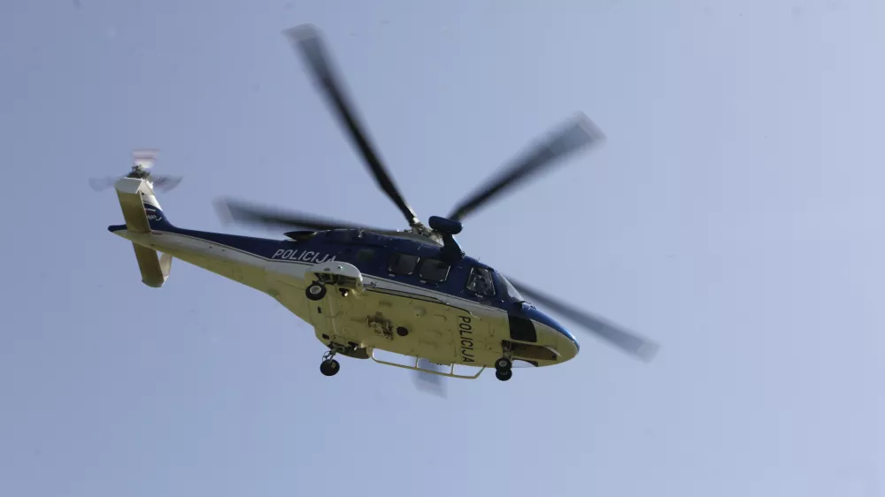 28.8.2025 - Policija - Policijski helikopter -  policijski kamp za srednješolceFoto: Luka Cjuha