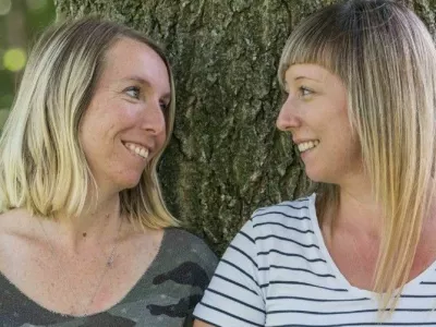 Jessica Baumgartner-Derler (na fotografiji levo) in Doris Grünwald sta bili oktobra 1990 žrtvi zamenjave novorojenčkov v graški porodnišnici. Prvič sta se srečali septembra letos. F Instagram, zajem zaslona