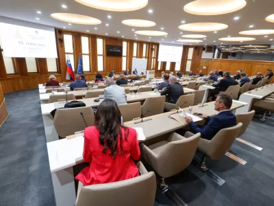 Ljubljana, drzavni zbor.Seja drzavnega sveta, na kateri so med drugim obravnavali predloga za spremembe proracuna RS za leto 2023 ter proracuna RS za leto 2024.