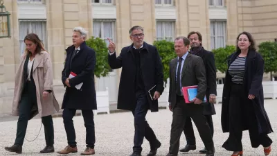 From left, French Green Party leader Marine Tondelier, French Communist Party leader Fabien Roussel, French socialist party secretary general Olivier Faure, Stephane Peu, member of French Communist Party, Boris Vallaud, president of the socialist parliament members at the National Assembly, and Cyrielle Chatelain, member of French Green Party arrive for a meeting with French president Emmanuel Macron at the Elysee Palace, in Paris, Friday, Oct. 10, 2025. (AP Photo/Thibault Camus)