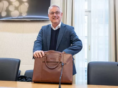 Ljubljana, vlada.Seja Ekonomsko-socialnega sveta, na kateri so med drugim obravnavali predlog proracunskih dokumentov RS za leti 2026 in 2027.Minister za gospodarstvo,turizem in sport Matjaz Han.