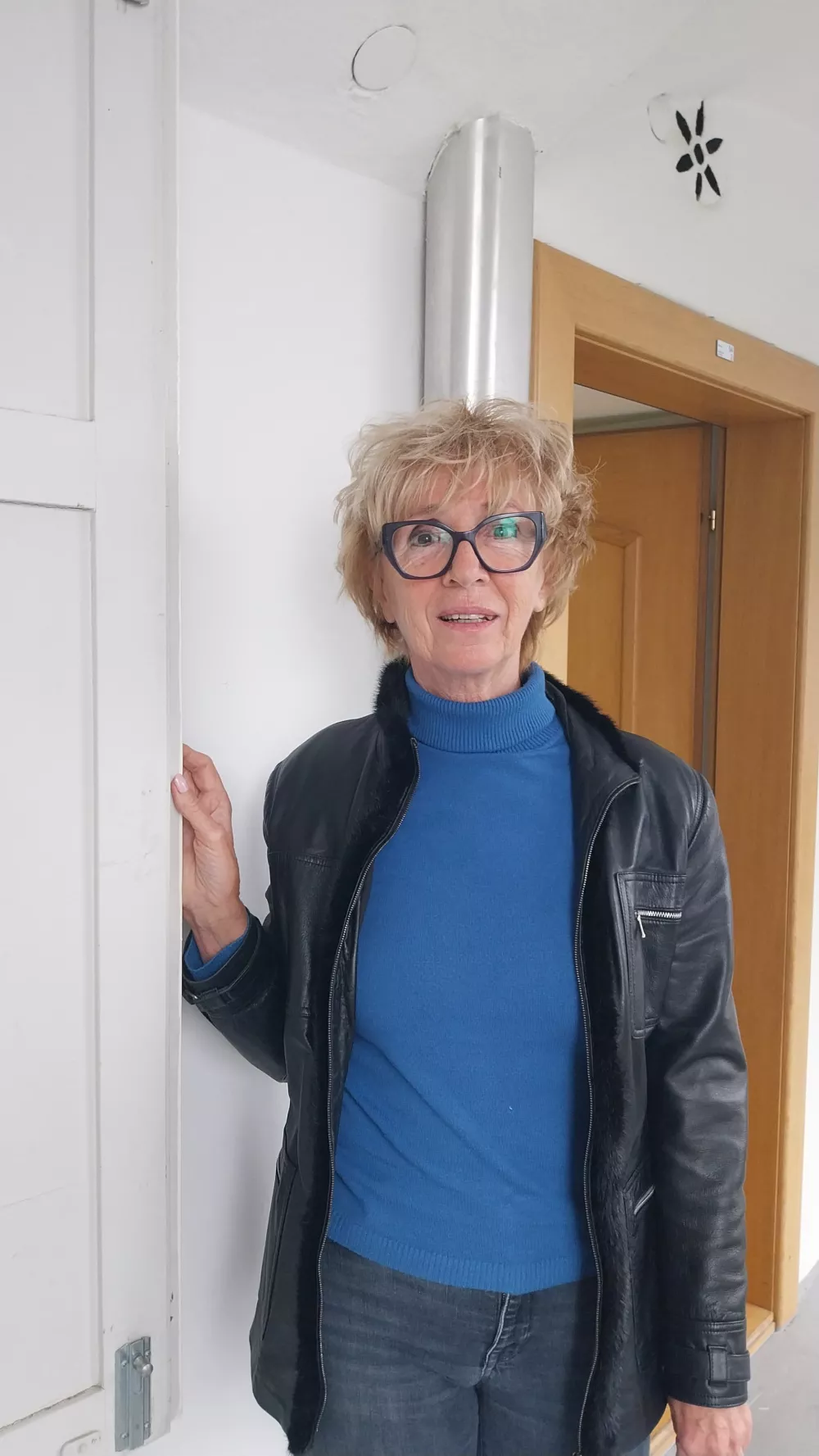 Babi servis z varstvom na pomoč mladim družinam