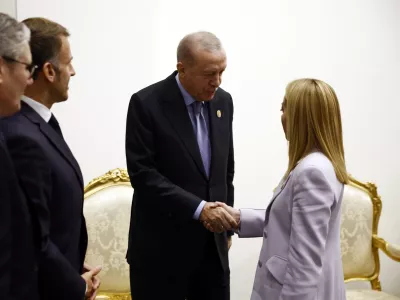 From the left, British Prime Minister Keir Starmer, French President Emmanuel Macron, Turkish President Recep Tayyip Erdogan and Italian's Prime Minister Giorgia Meloni attend a meeting at the Gaza International Peace Summit, in Sharm el-Sheikh, Egypt, Monday, Oct.13 2025. (Yoan Valat, Pool photo via AP)