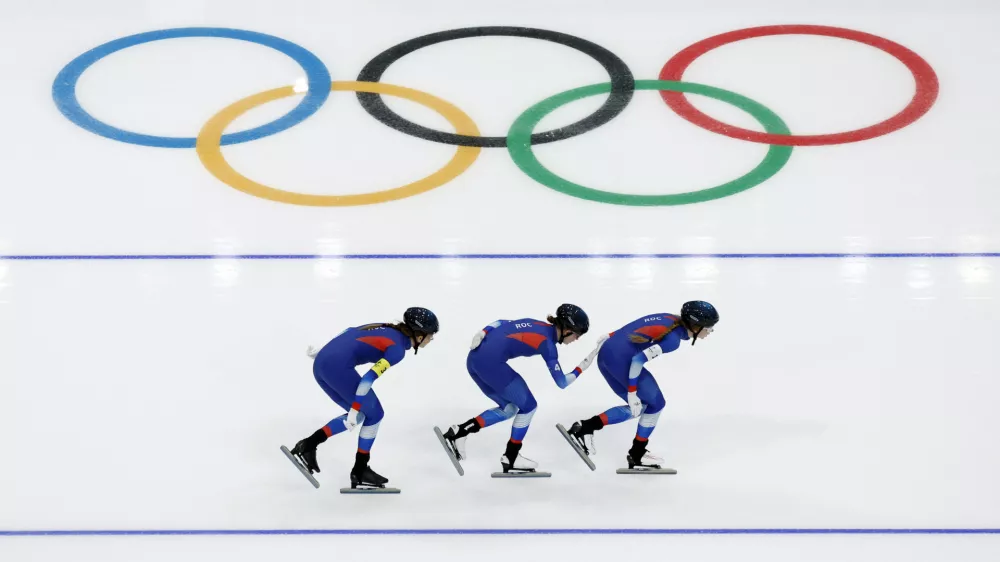 ﻿2022 Beijing Olympics - Speed Skating - Women's Team Pursuit Semifinals - National Speed Skating Oval, Beijing, China - February 15, 2022. Elizaveta Golubeva of the Russian Olympic Committee, Evgeniia Lalenkova of the Russian Olympic Committee and Natalia Voronina of the Russian Olympic Committee in action. REUTERS/Susana Vera