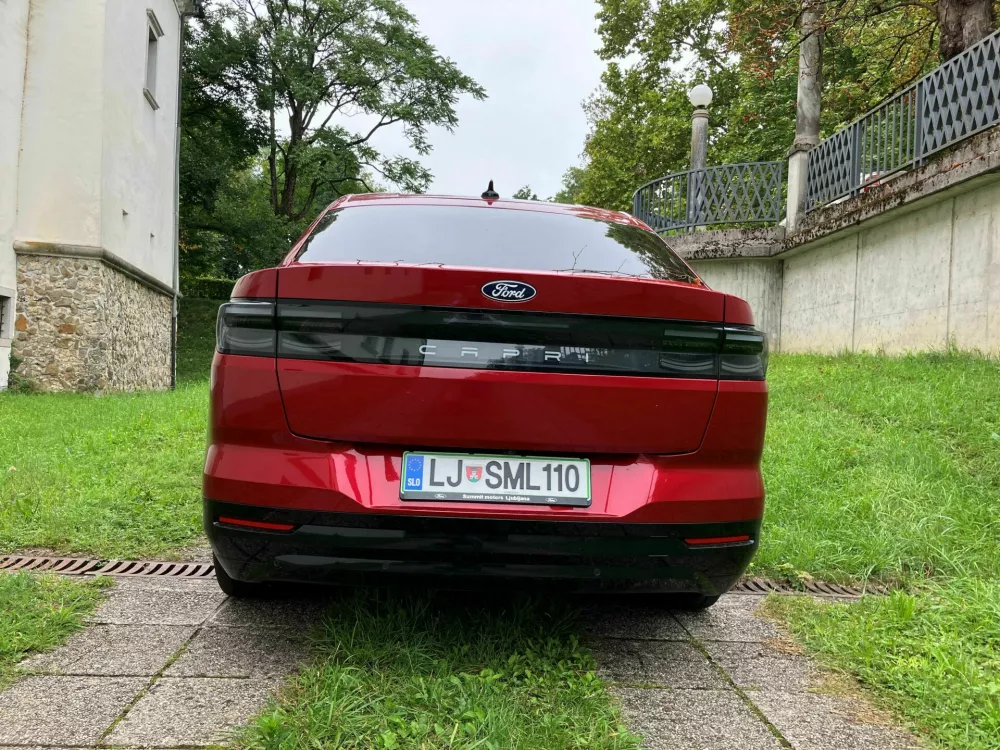 Ford capri 210 kW capri premium: Z obutimi čevlji, ki niso preveliki