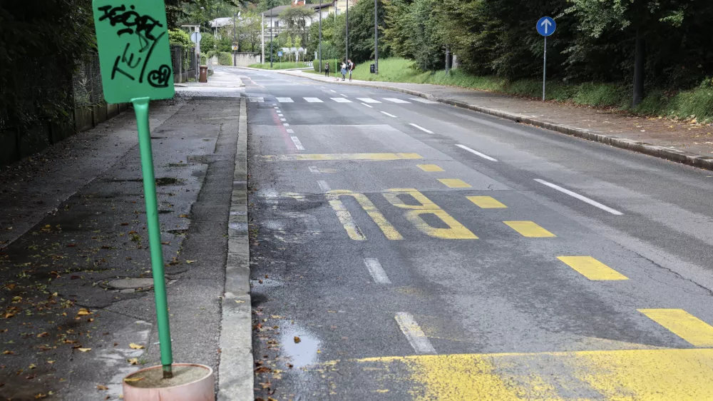 - 22.08.2025 - neurejena avtobusna postajališča - cesta 27. aprila//FOTO: Jaka Gasar