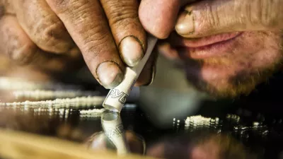 ﻿Cocaine drug, sniff