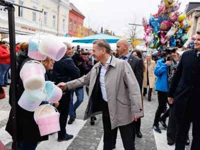 Murska Sobota.Regijski obisk vlade v Pomurju.Predsednik vlade Robert Golob je obiskal Trejzino senje.