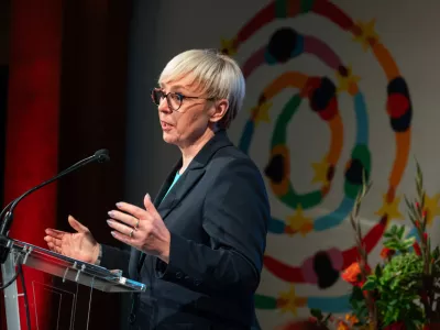 Belgija, Bruselj.Predsednica republike Natasa Pirc Musar v Bruslju.Udelezba predsednice republike ter ministra za delo, druzino, socialne zadeve in enake moznosti Luke Mesca na slavnostni obelezitvi politicne podpore programu Nacrt EU za pravice zensk.