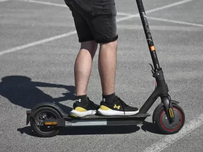 E - SKIROSKIRO SIMBOLIČNA FOTOGRAFIJAvarnost v prometu električni skiro14.05.2025 Novinarska konferenca: " Varno z e-skirojem "FOTO: Nik Erik Neubauer