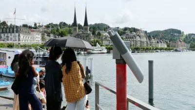 03.06.2025 Tourismus Tourismusbranche Stadt Luzern Schweiz. Bild: Touristen aus Asien. *** 03 06 2025 Tourism Tourism industry City of Lucerne Switzerland Image Tourists from Asia,Image: 1006685107, License: Rights-managed, Restrictions: imago is entitled to issue a simple usage license at the time of provision. Personality and trademark rights as well as copyright laws regarding art-works shown must be observed. Commercial use at your own risk.;PUBLICATIONxNOTxINxSUI, Model Release: no