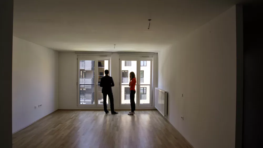 ﻿stanovanje - soba- 23.07.2014 Brdo v Ljubljani - predstavili projekt Soseska Zeleni gaj na Brdu; stanovanja stanovanjskga sklada Republike Slovenije//FOTO: Bojan Velikonja