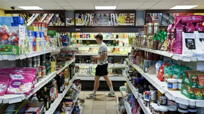 Trgovina Cekarnakupovanježivilahranatrgovinetrgovcikošarica25.06.2025 - Nakupovanje ob nedeljah in praznikih, odprte trgovine. FOTO: Nik Erik Neubauer / Foto: Nik Erik Neubauer