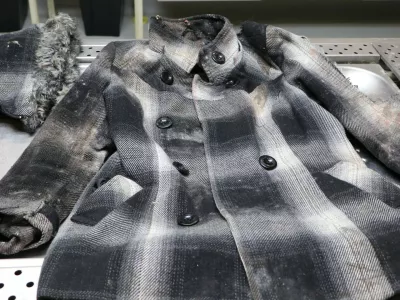 Policija naproša vse, ki bi karkoli vedeli o umrli osebi oziroma bi jo prepoznali po opisu ali predmetih, da to sporoči. Foto: PU Ljubljana