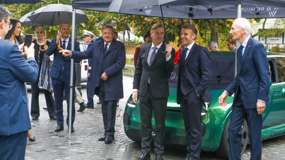 Zoran Jankovć, Francoski predsednik Emmanuel Macron, Predsednik vlade Robert Golob 21.10.2025 - delovni obisk Emmanuel Macron Francoski predsednik v Ljubljani - ROG - Foto: Luka Cjuha