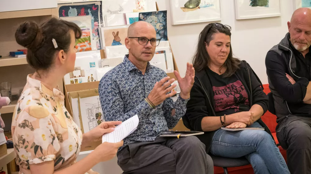 Uro&scaron; Grilc: Nisem edini, ki se po vsakem prebiranju Čarobnost čudenja ne morem upreti sprehodi v naravo.