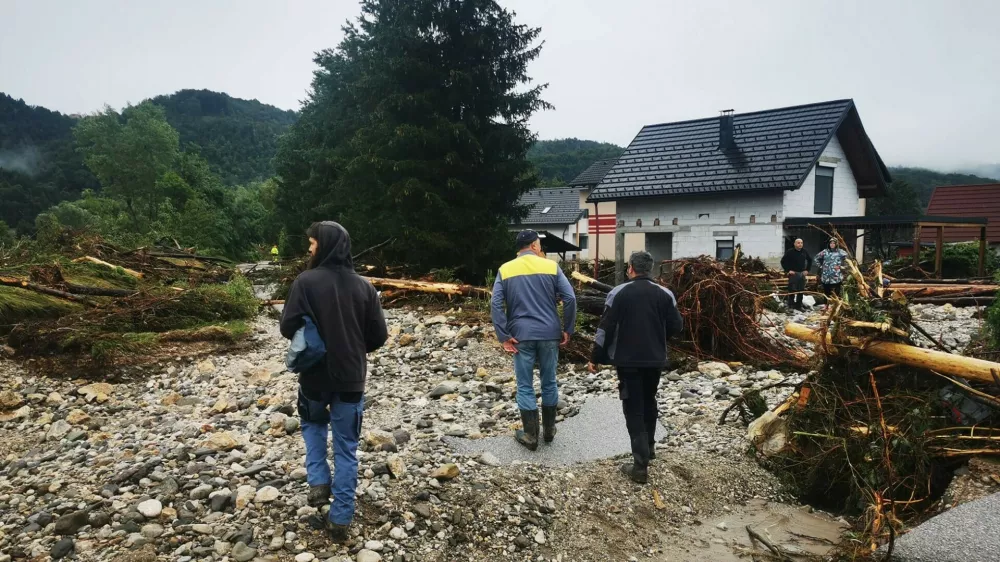 Denar dobili, kam se bodo selili, še ne vedo