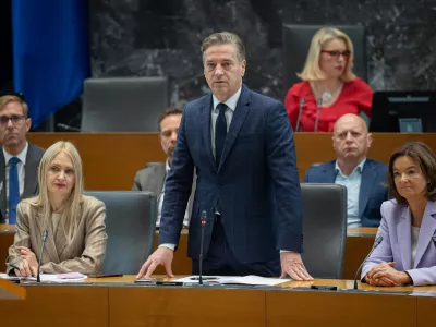 Ljubljana, DZ.Nadaljevanje redne seje DZ, na kateri je predsednik vlade Robert Golob odgovarjal na poslanska vprasanja.