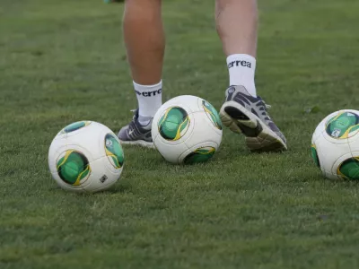  - simbolična fotografija  - nogomet - žoga - nogometaš - nogometni igralec - šprtnik //FOTO: Tomaž Skale