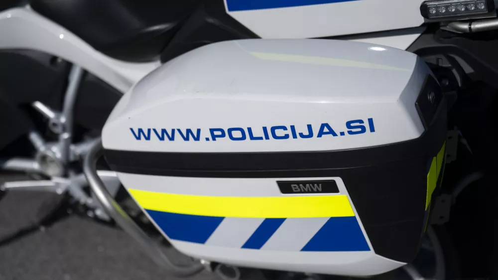 prometni nadzorpolicija - simbolična fotografijaprometna policijavarnost v prometupolicija na motorjihmotoristična policijaprehitri voznikiavtocestna policija08.04.2025 Policijski nadzor, počivališče PovodjeFOTO: Nik Erik Neubauer