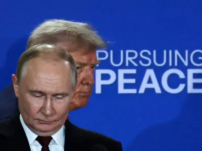 FILE PHOTO: U.S. President Donald Trump and Russian President Vladimir Putin hold a press conference following their meeting to negotiate an end to the war in Ukraine, at Joint Base Elmendorf-Richardson in Anchorage, Alaska, U.S., August 15, 2025. REUTERS/Jeenah Moon/File Photo