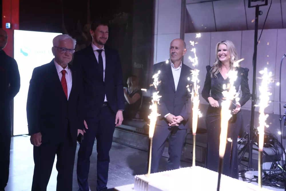 Srebrni jubilej zlatih gazel