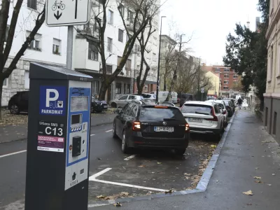 Parkiranje dražje, dovolilnice cenejše