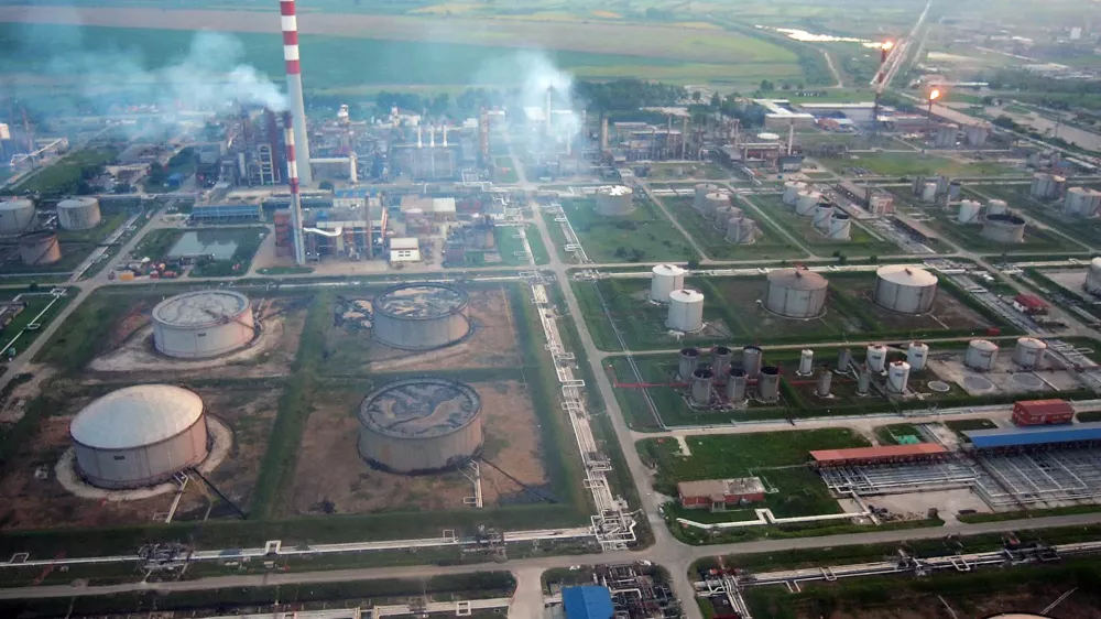 Pogled na rafinerijo v Pančevu / Foto: Profimedia