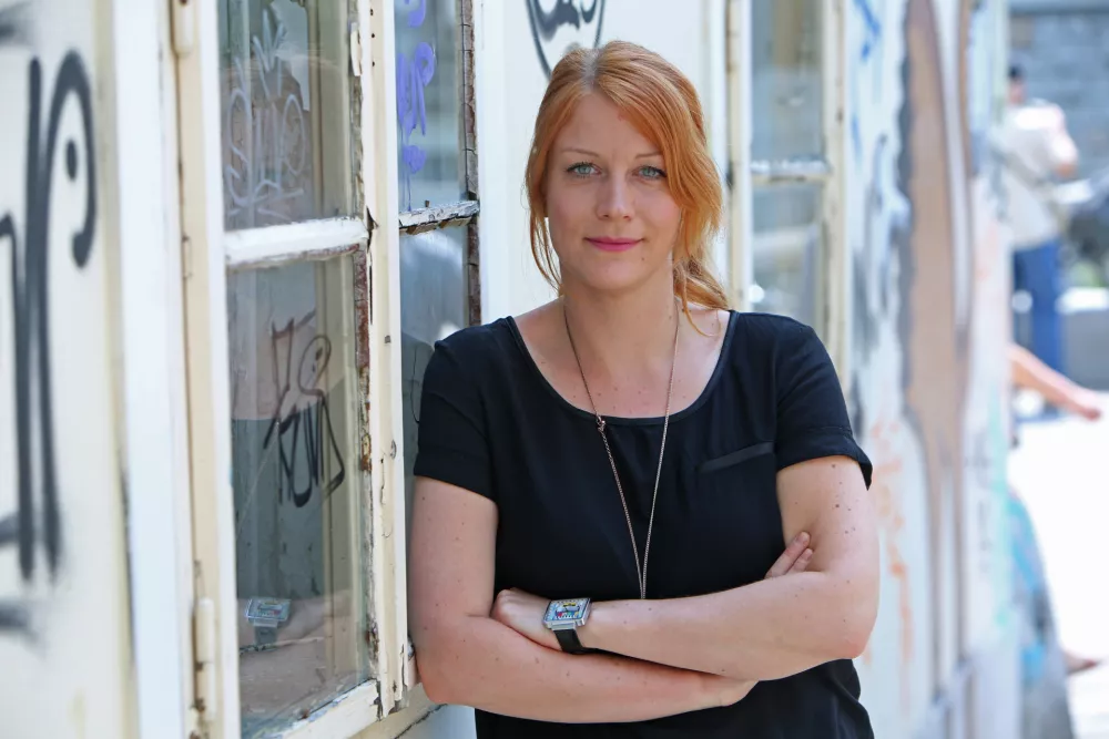 ﻿- 13.06.2017 - Tea Jarc, strokovna sodelavka pri Sindikatu Mladi plus – aktivistka za pravice mladih – freelance trenerka na področju neformalnega izobraževanja, predvsem s področja mladine, participacije mladih in mladinske politike//FOTO: Tomaž Skale