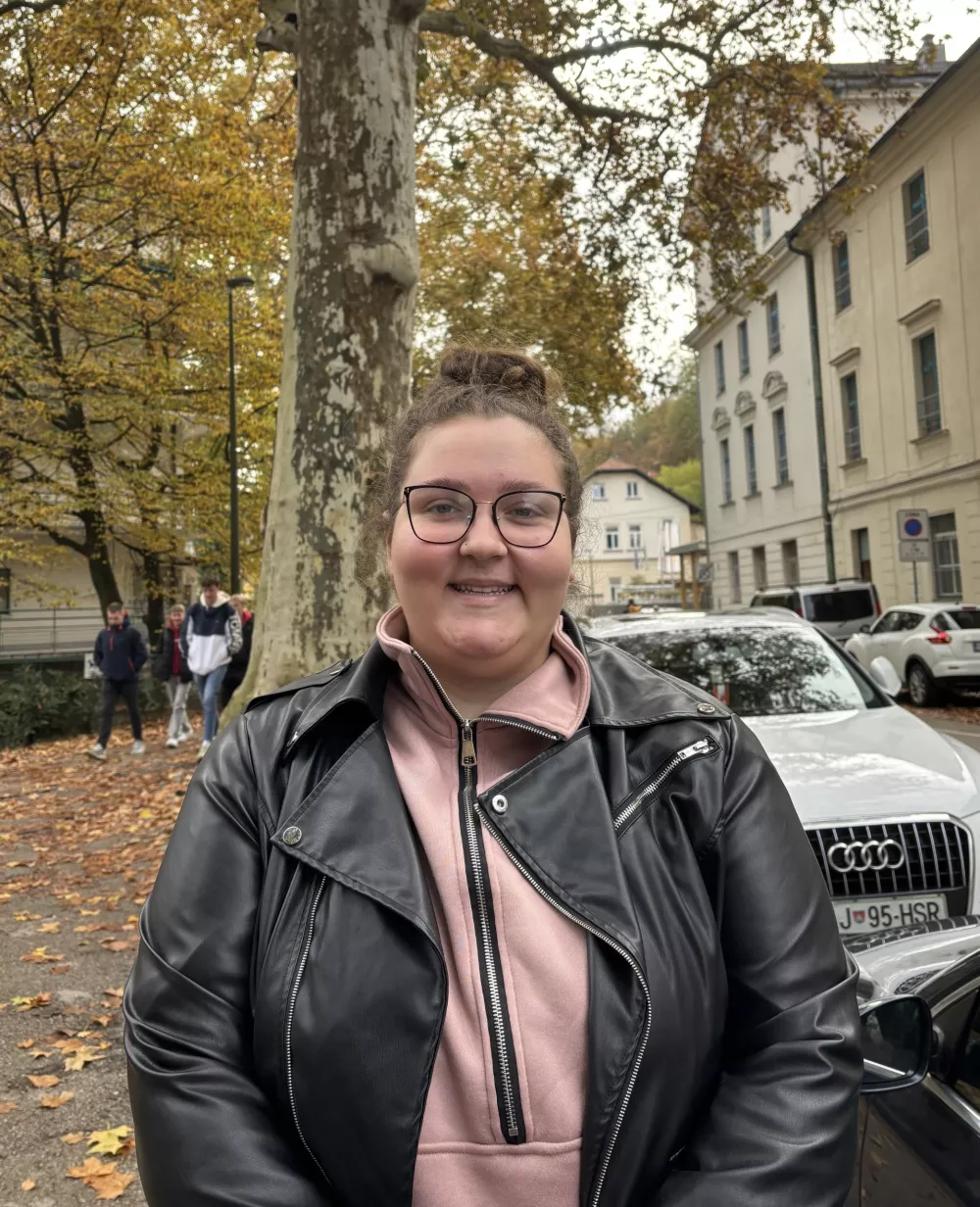 (ANKETA) V center Ljubljane neradi hodijo z avtomobili