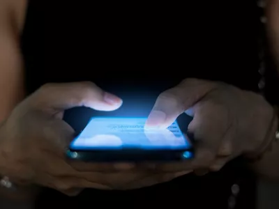 Pri uporabi raznih aplikacij bodite previdni. / Foto: Istock