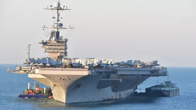 USS Harry S. Truman z oznako CVN-75 med gostovanjem v Lizboni pred leti. / Foto: Istock