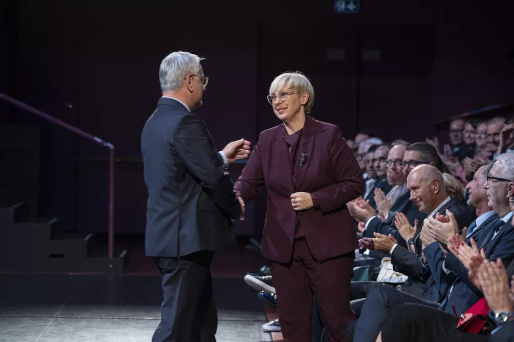 Minister za gospodarstvo, turizem in šport Matjaž Han in predsednica Republike Slovenije dr. Nataša Pirc Musar (Foto: Katja Kodba)