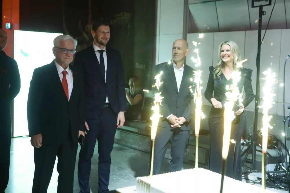 KLS LJUBNO - Bogomir Strašek, MEBOR - Simon Mesec, DNEVNIK MEDIJI - Bojan Petan in Miran Lesjak (Foto: Luka Cjuha)