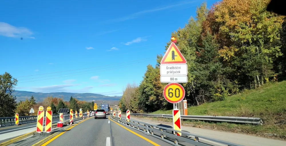 Prva faza obnove končana, dela na odstavnem pasu še vedno potekajo