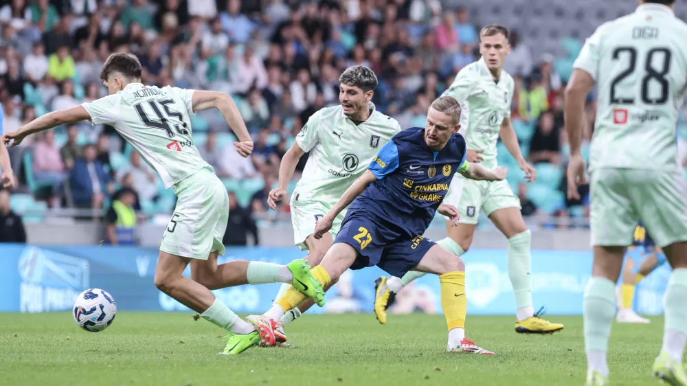 Žan Karničnik- 03.08.2025 - nogomet - 1.SNL - Olimpija: Celje, Stožice//FOTO: Jaka Gasar