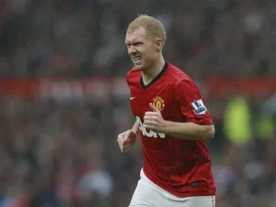 ﻿Manchester United's Paul Scholes runs during the English Premier League soccer match against Swansea City at Old Trafford stadium in Manchester, northern England May 12, 2013. Scholes will quit playing at the end of the Premier League season, the Manchester United midfielder said on Saturday. REUTERS/Phil Noble (BRITAIN - Tags: SPORT SOCCER) FOR EDITORIAL USE ONLY. NOT FOR SALE FOR MARKETING OR ADVERTISING CAMPAIGNS. EDITORIAL USE ONLY. NO USE WITH UNAUTHORIZED AUDIO, VIDEO, DATA, FIXTURE LISTS, CLUB/LEAGUE LOGOS OR 'LIVE' SERVICES. ONLINE IN-MATCH USE LIMITED TO 45 IMAGES, NO VIDEO EMULATION. NO USE IN BETTING, GAMES OR SINGLE CLUB/LEAGUE/PLAYER PUBLICATIONS.