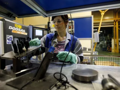 Hidria Livarna d.o.o., Industrija rotacijskih sistemov - Spodnja Idrija - - IDRIJA - //FOTO: Bojan VelikonjaOPOMBA: ZA OBJAVO V PRILOGI – DNEVNIKOV OBJEKTIV - REPORTAŽA