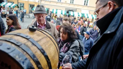 ljubljanska vinska pot - "Predmartinova Ljubljana" - kulinaricni dogodek, kjer so svoja vina in kuhinjo predstavili izbrani vinarji in gostinci//FOTO: TomaĹľ ZajelĹˇnik