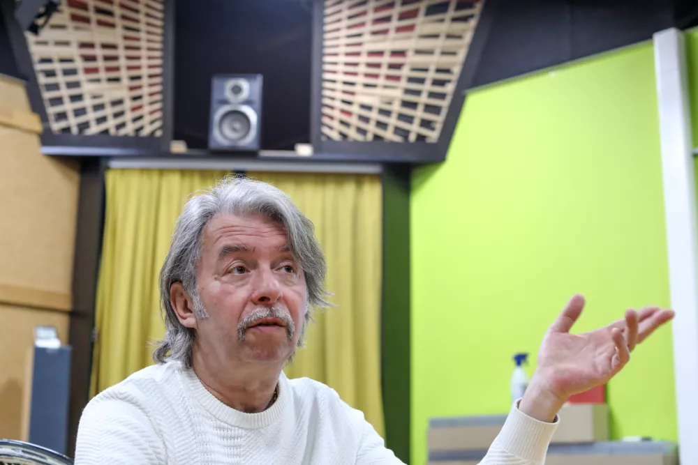 5.11.2025 - Magnifico, s pravim imenom Robert Pe&scaron;ut, slovenski pevec zabavne glasbe,Foto: Luka Cjuha / Foto: Luka Cjuha