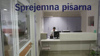 Kaj prinaša preglednejše centralno naročanje bolnikov in ukinjanje stopnje »zelo hitro«