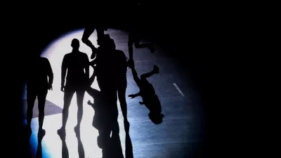 - simbolična fotografija, sence, športna vzgoja mladine, gibanje, pomanjkanje gibanja, težave mladostnikov.- NEVIDNA LJUBLJANA- 05.10.2024. - Rokomet Krim Mercator - Storhamar v četrtem krogu evropske lige prvakinj.//FOTO: Bojan Velikonja / Foto: Bojan Velikonja