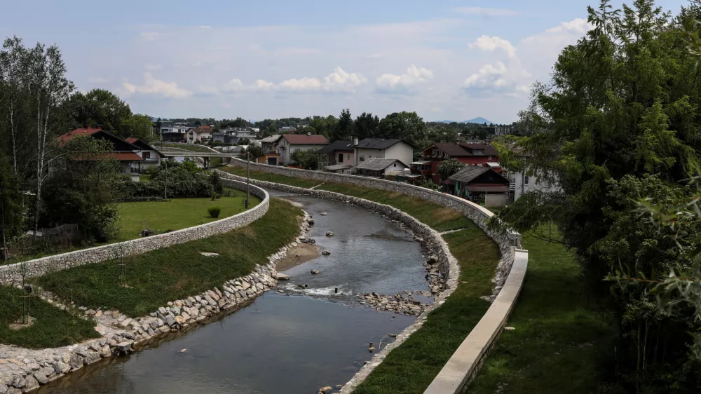 Ureditev Grada&scaron;čice se je podražila