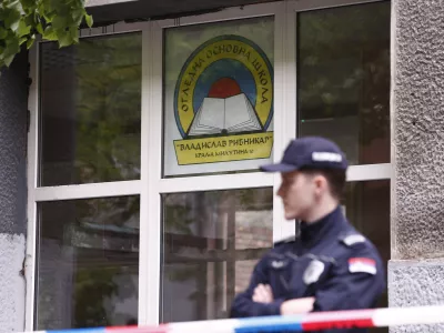 03, May, 2023, Belgrade - The entrance to the "Vladislav Ribnikar" Elementary School, where a tragedy occurred this morning when a seventh-grade student killed eight students and a worker, was secured. Photo: Amir Hamzagic/ATAImages03, maj, 2023, Beograd - Ulaz u Osnovnu skolu "Vladislav Ribnikar" gde se jutros desila tragedija kada je ucenik sedmog razreda ubio osam ucenika i radnika obezbedjena. Photo: Amir Hamzagic/ATAImages Photo: Amir Hamzagic/ATAImages/PIXSELL