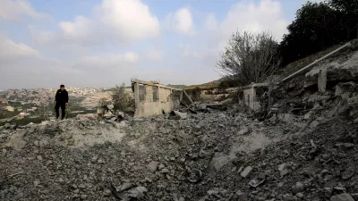 06 November 2025, Lebanon, Teir Debba: A view of the destruction in the southern Lebanese village of Teir Debba, after it was hit by an Israeli airstrike. Photo: Marwan Naamani/dpa